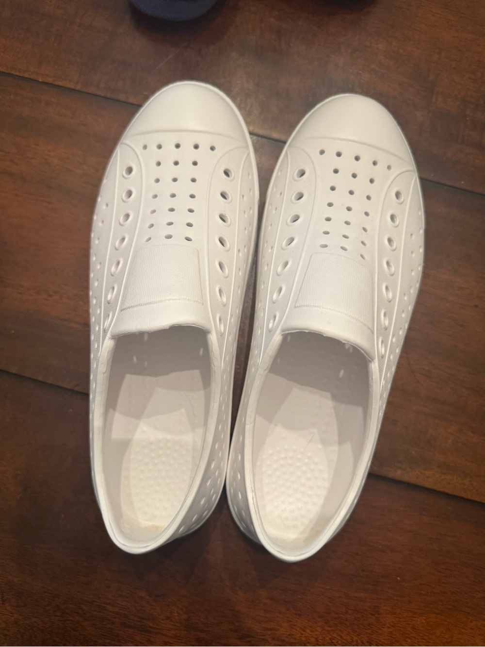 Women's Slip-On Sneakers White